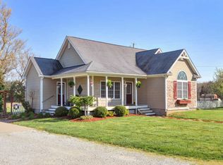 171 Rustic Ln, Shepherdsville, KY 40165