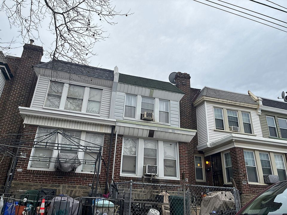 1st image of 226 W Godfrey Ave