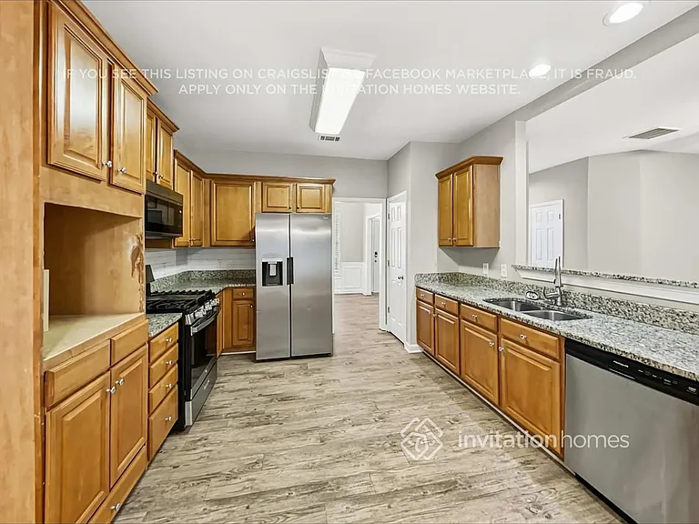 8920 Watersedge Ct — Photo 9