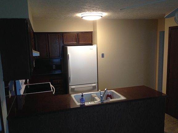 5th image of 4908 S 98th St
