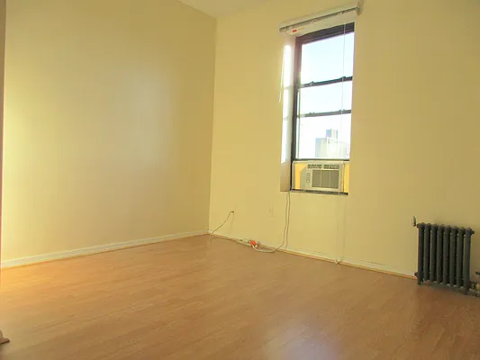 Rented by Uptown Flats LLC | media 9