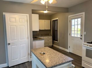 1 Middle St #4, Suncook, NH 03275