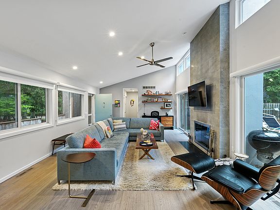 4th image of 17 Rosemaries Ln