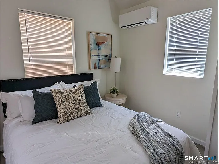 1187 N Broad St #9 — Photo 6