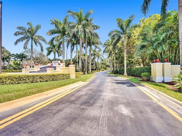 224 N Cortez Dr, Pompano Beach, FL 33068