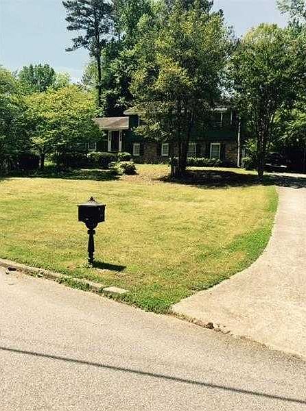1st image of 501 Foxmoor Dr