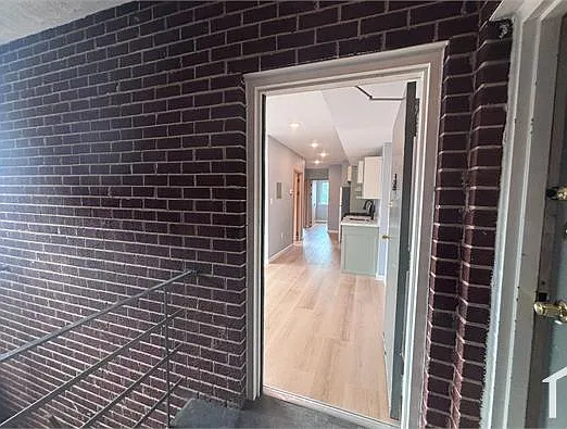 3 bed, 800 sqft, $2,495 — Photo 4