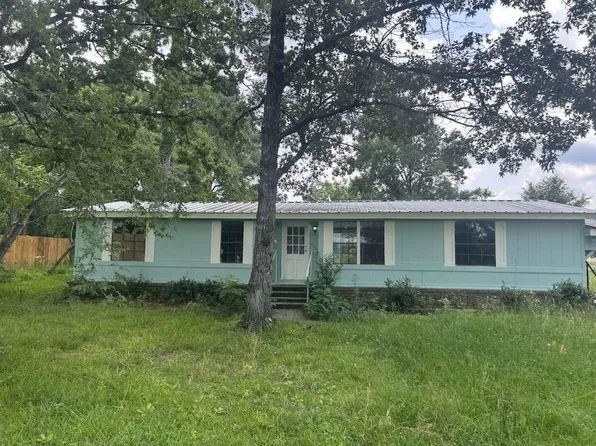 120 Greenridge Cir, Lufkin, TX 75904