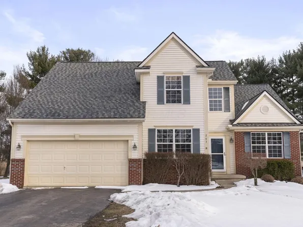 263 International Dr, Pataskala, OH 43062