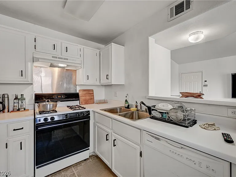8450 Alta Dr #229 — Photo 15