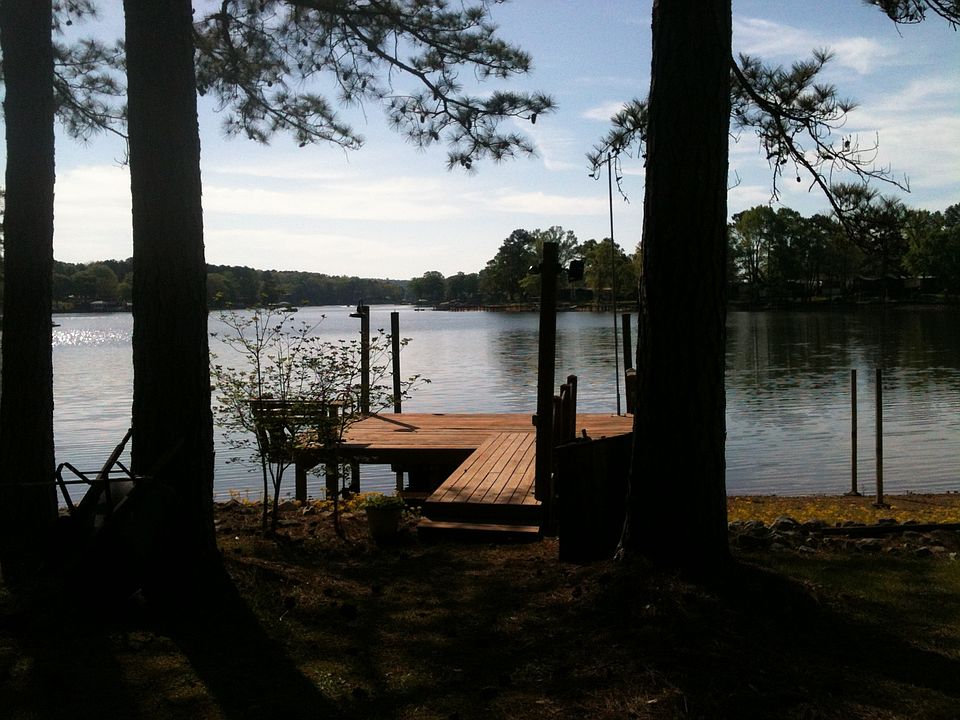1st image of 79 Lake Side Dr