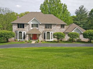 1850 Kehrswood Dr, Chesterfield, MO 63005