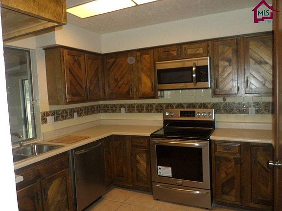 5th image of 3223 Mercury Ln