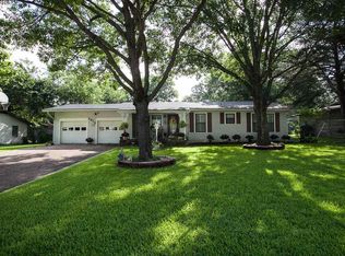 1512 Crow Dr, Waco, TX 76705