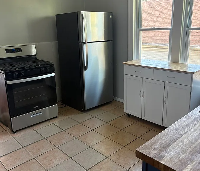 232 Dewitt St #2 — Photo 11