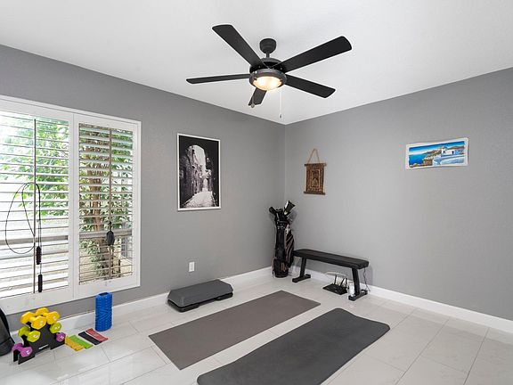 3rd image of 2844 E Avenida Olivos #2844