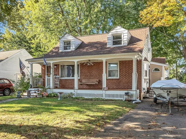 44 Bither St, Springfield, MA 01118