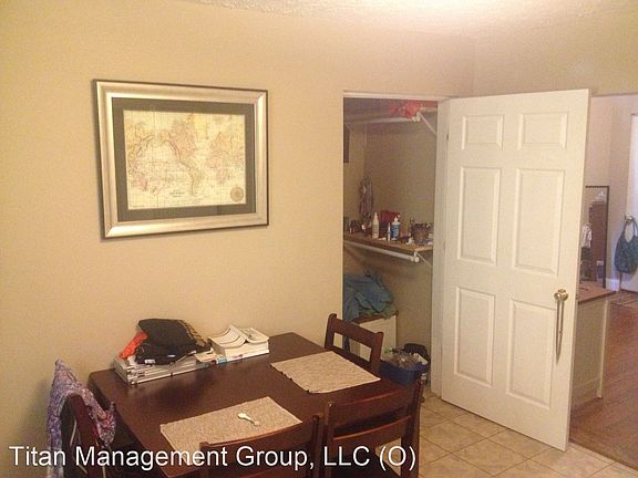 4th image of 818 N 10th St APT 2