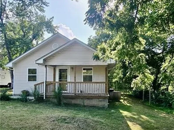 105 N Indiana St, Nevada, MO 64772