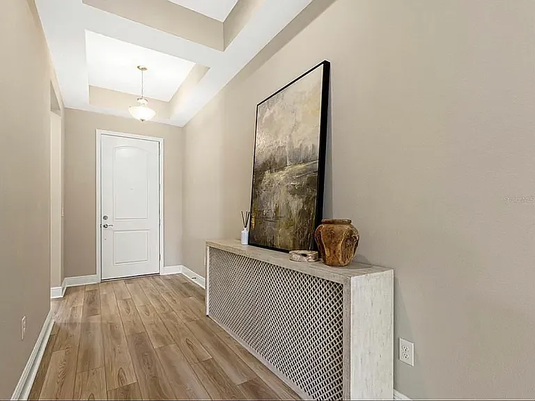 3 bed, 1890 sqft, $2,995 — Photo 2