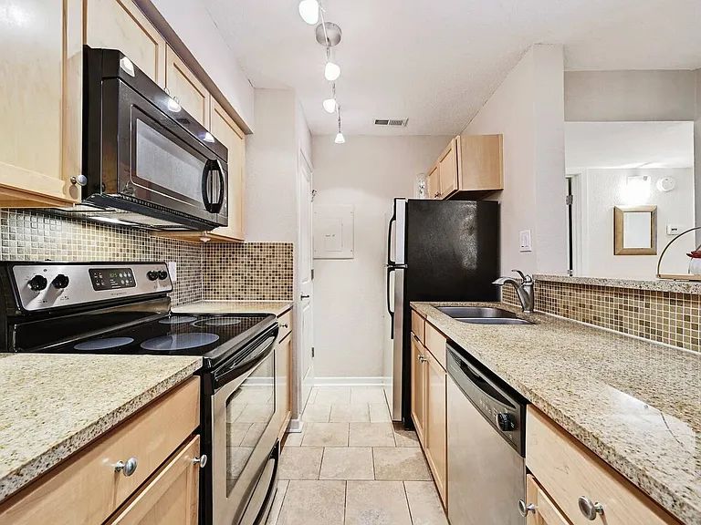 3204 Menchaca Rd #416 — Photo 6