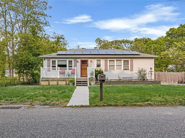 181 Hawthorne Street, Mastic, NY 11950