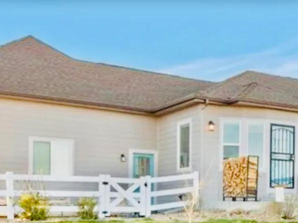 49326 E Dorado Pl, Bennett, CO 80102