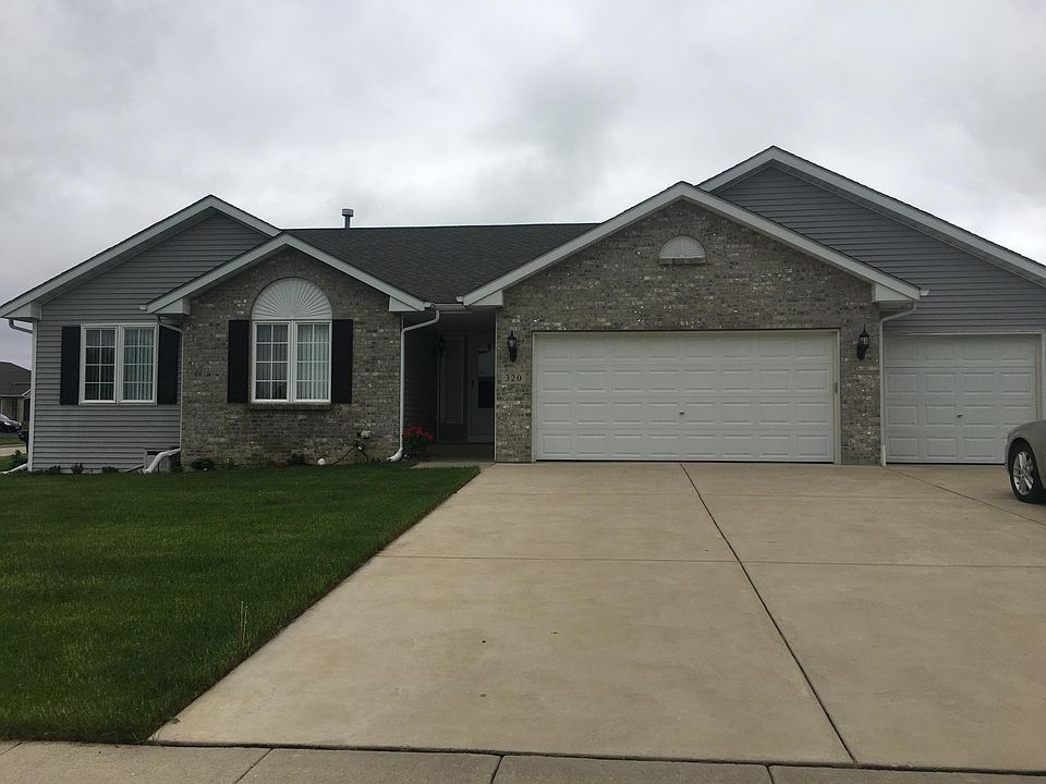 1st image of 320 White Oak Dr