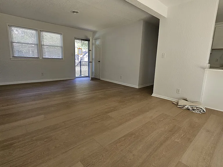 904 Rudee Ave — Photo 4