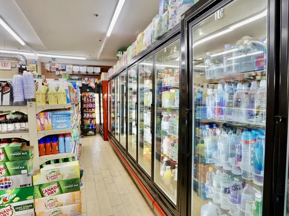 400 Jefferson Street image 3 of 12