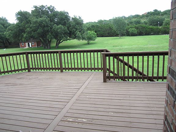 Deck/Back Yard