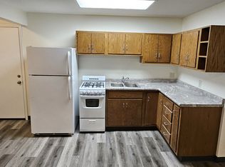 103 E Toledo St #B, Fremont, IN 46737