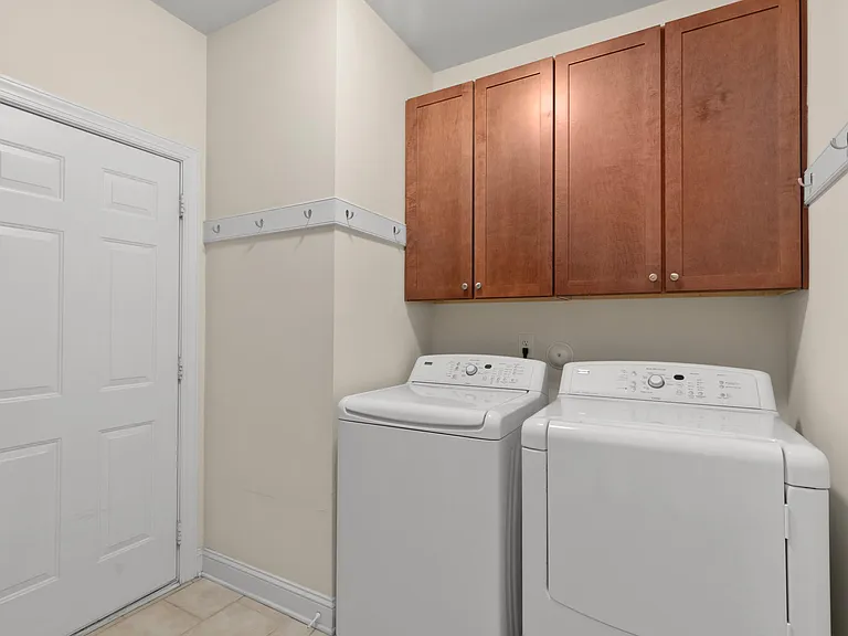 722 Pierside Dr — Photo 30