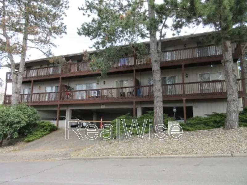 2022 E 6th St #1
