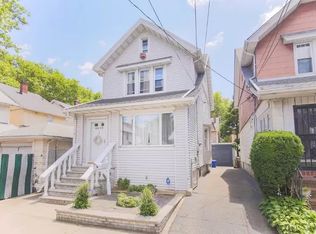 96-08 91st Rd, Woodhaven, NY 11421