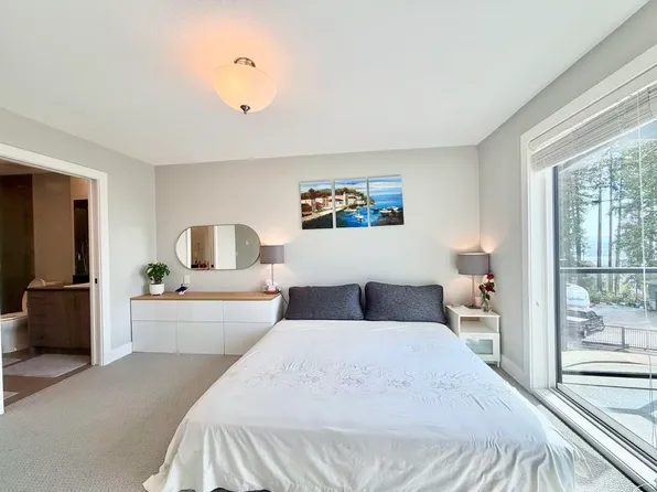 3525 Chandler St #107, Coquitlam, BC V3E 0L9