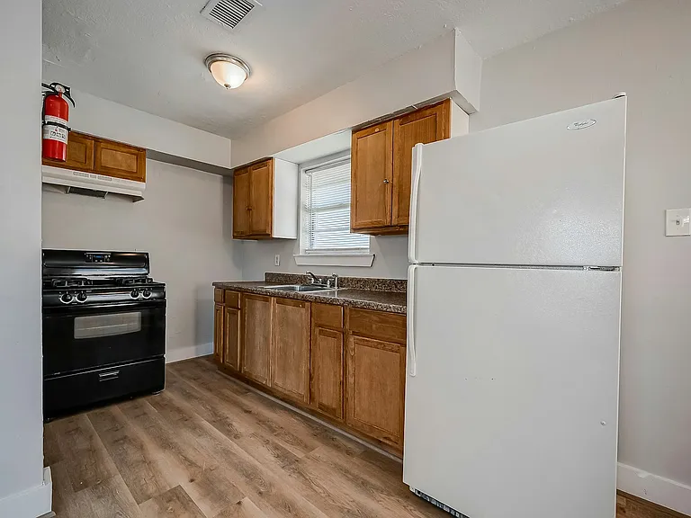 8814 Manus St #7 — Photo 9