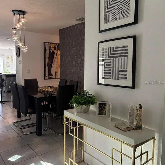 336 Gina Ln — Photo 4