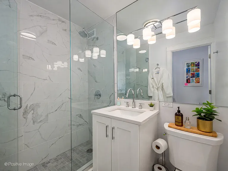1455 N Sandburg Ter #2408 — Photo 19