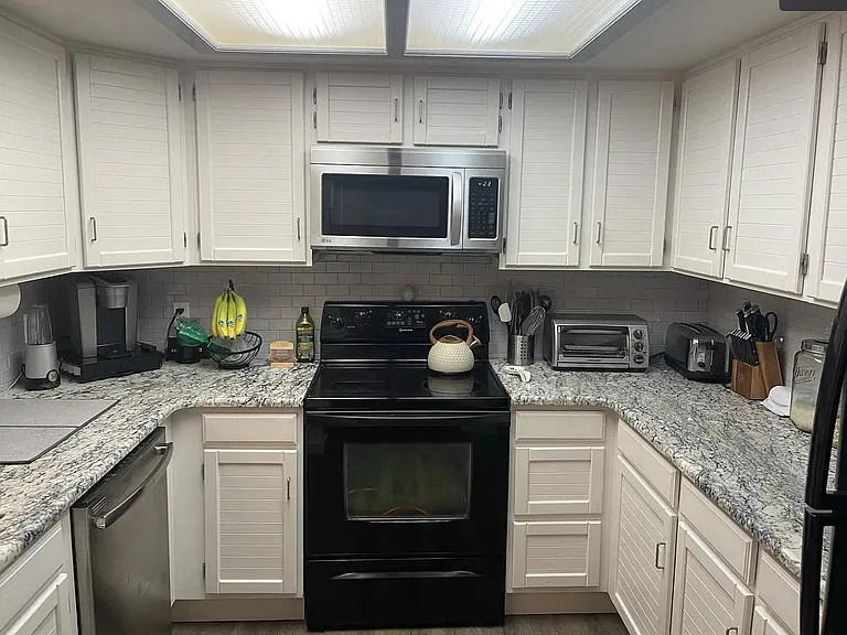 2800 Sundown Ln #307 — Photo 6