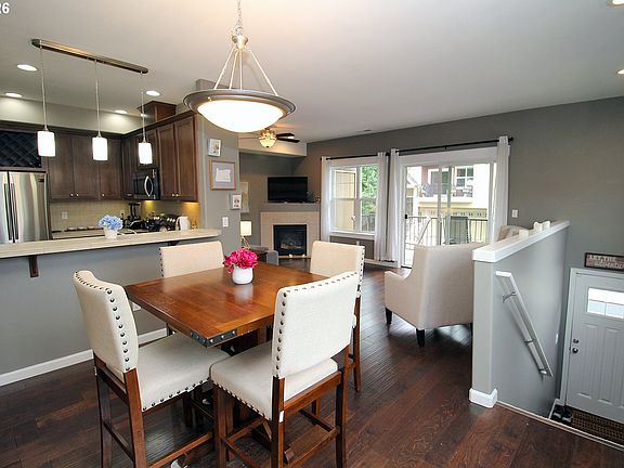 3rd image of 15560 SW Ivory St