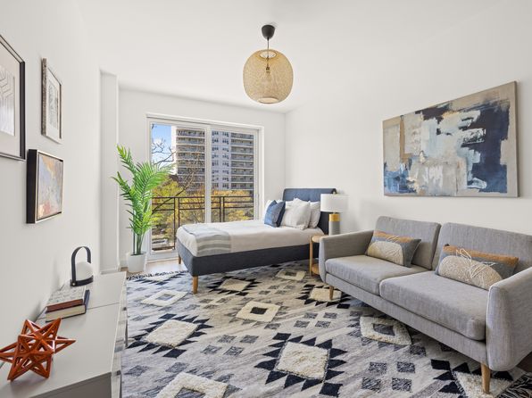 379 Ocean Pkwy APT 4A