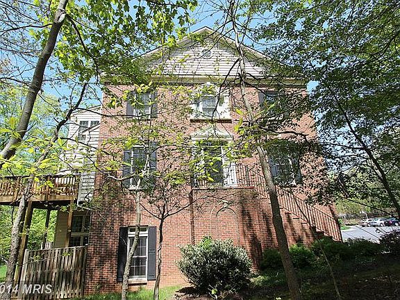 3rd image of 145 Wootton Oaks Ct