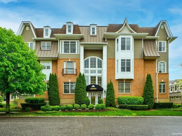 1309 Roosevelt #1, Westbury, NY 11590