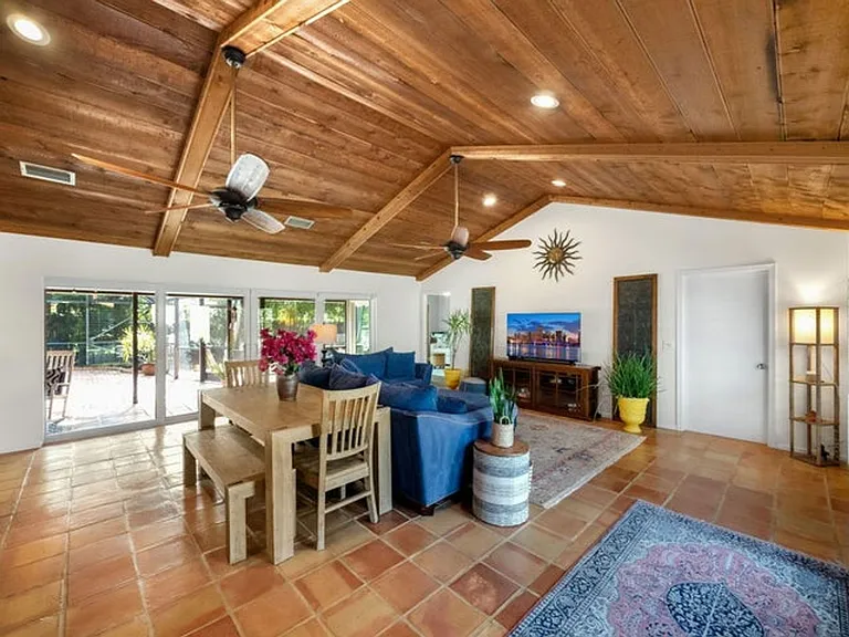 52 Birch Pl — Photo 9
