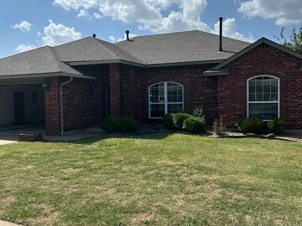 2251 Scissortail Landing Dr, Edmond, OK 73012