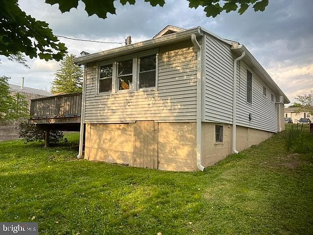 Listing photo 3