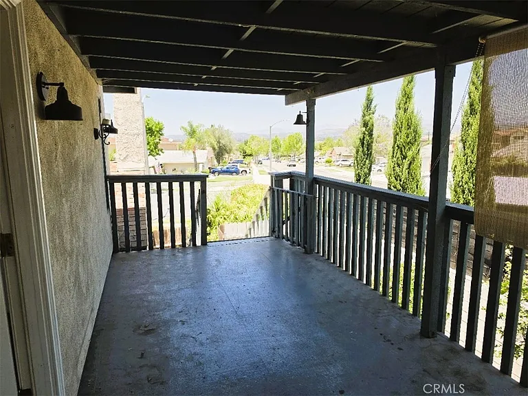 4442 E Addington Dr — Photo 18