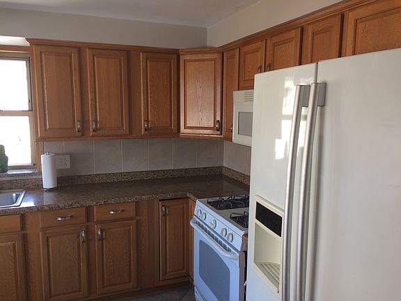 4th image of 4744 N Kenneth Ave APT 3A