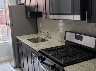 100 W 33rd St #10, Bayonne, NJ 07002